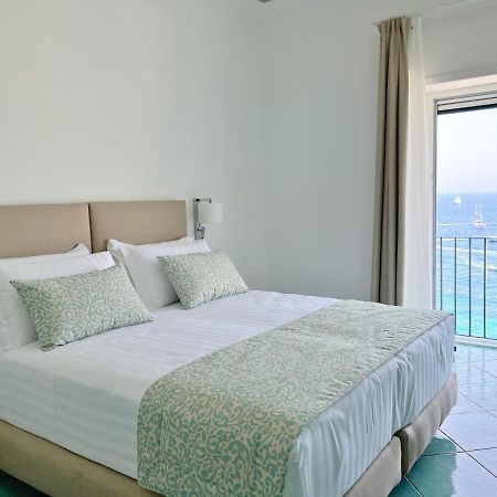Casa Adelaide Hotel กาปรี ภายนอก รูปภาพ