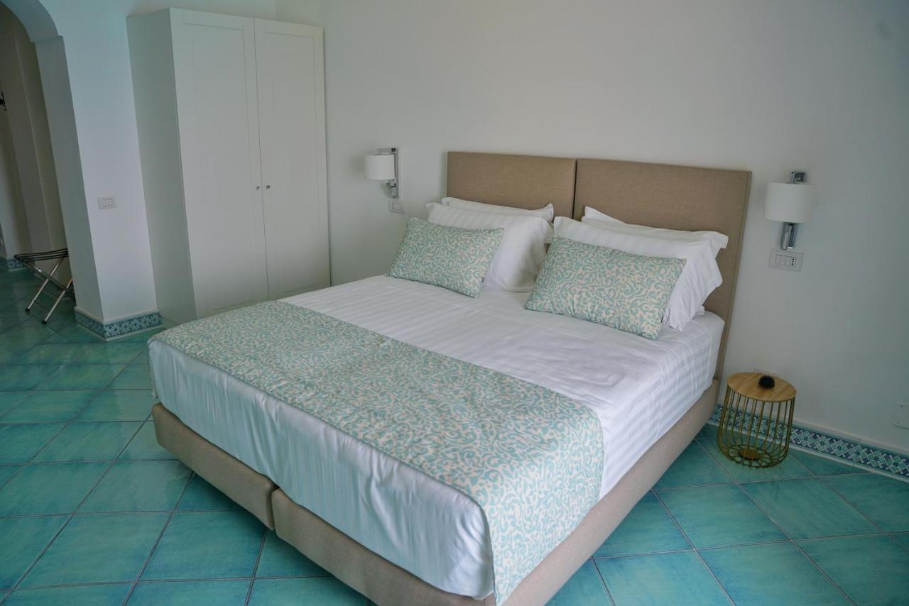 Casa Adelaide Hotel กาปรี ภายนอก รูปภาพ
