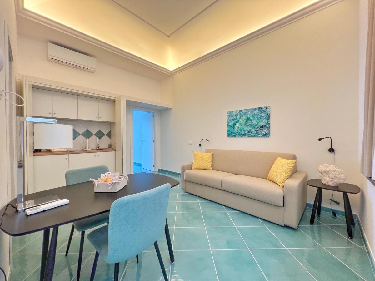Casa Adelaide Hotel กาปรี ภายนอก รูปภาพ