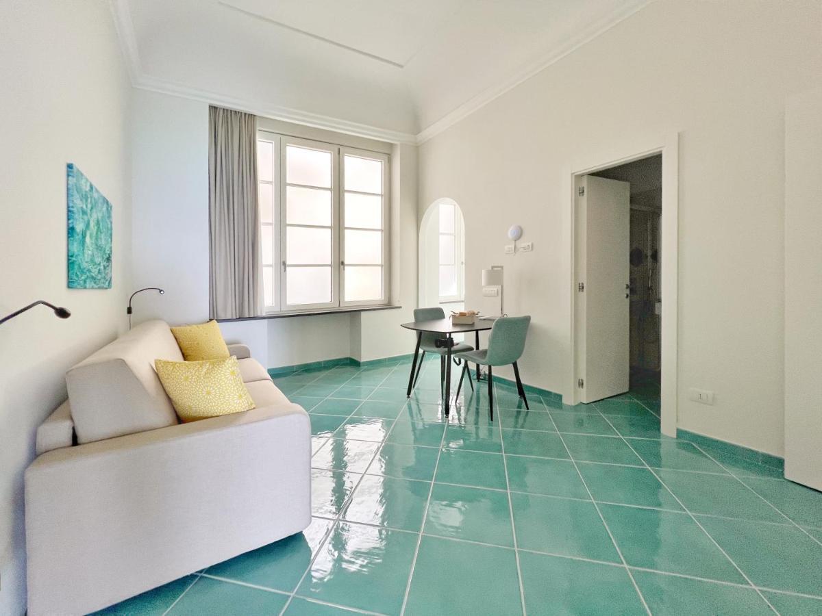 Casa Adelaide Hotel กาปรี ภายนอก รูปภาพ