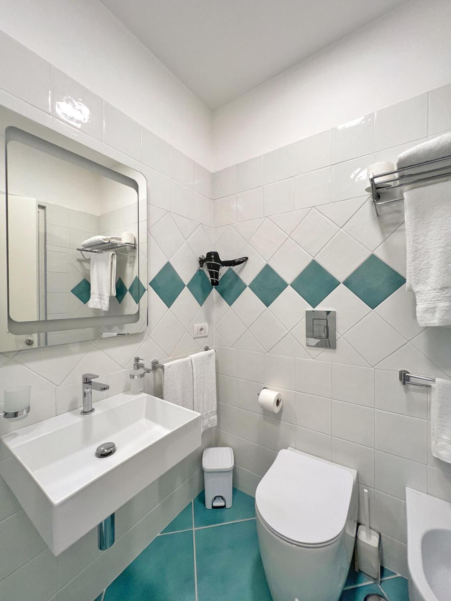 Casa Adelaide Hotel กาปรี ห้อง รูปภาพ