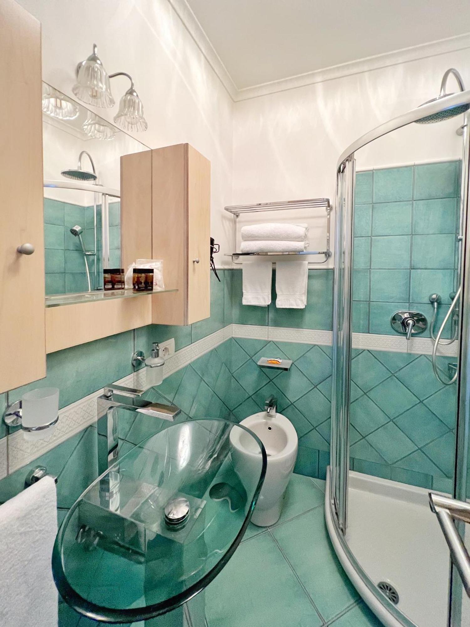 Casa Adelaide Hotel กาปรี ห้อง รูปภาพ