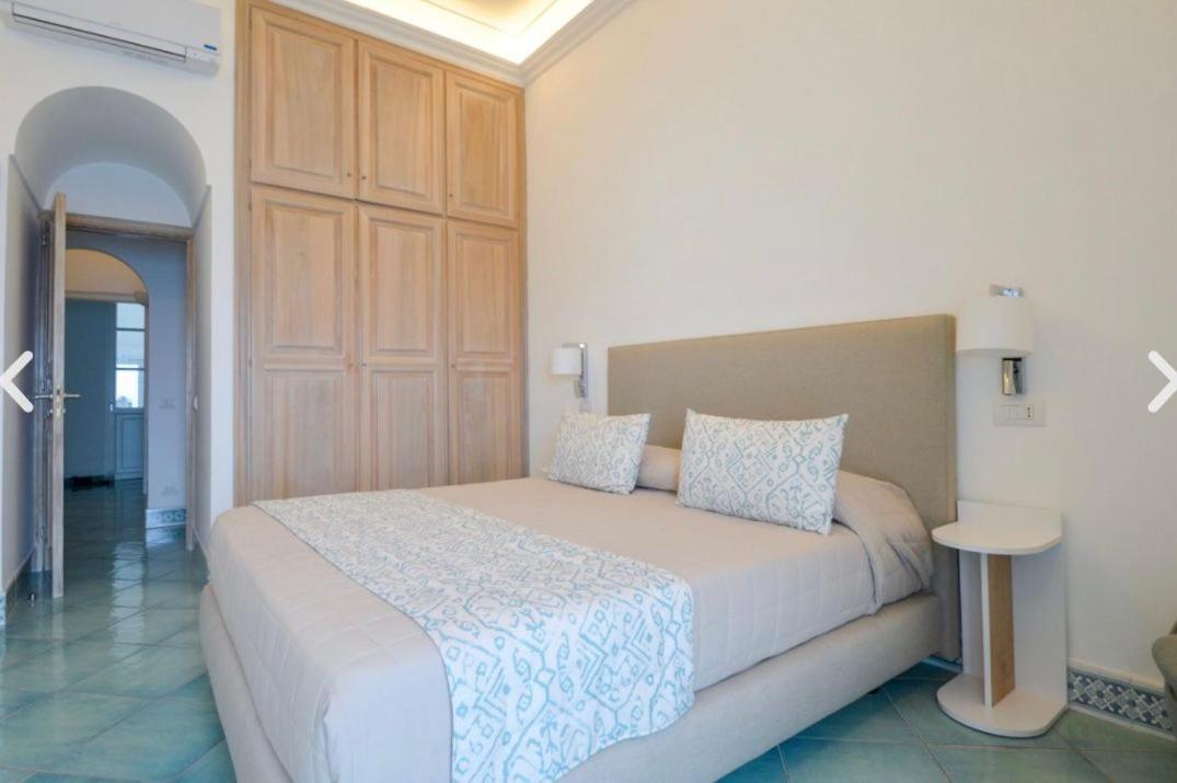 Casa Adelaide Hotel กาปรี ภายนอก รูปภาพ